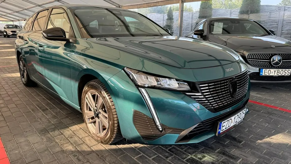 PEUGEOT 308 -