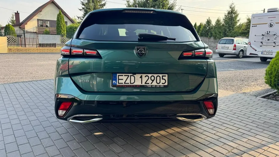 PEUGEOT 308 -