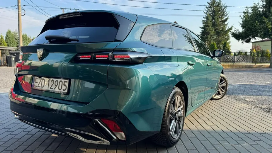 PEUGEOT 308 -