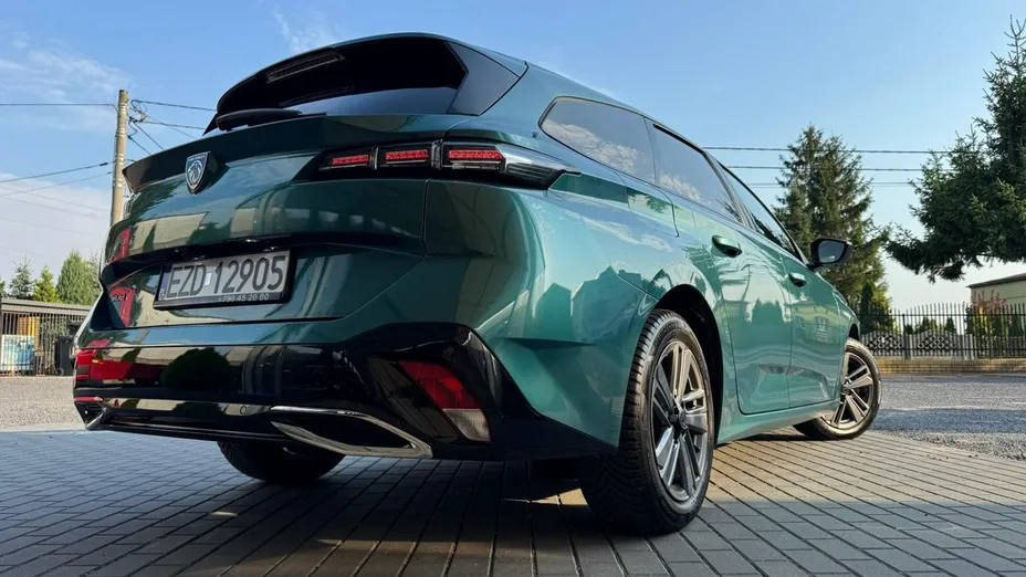 PEUGEOT 308 -