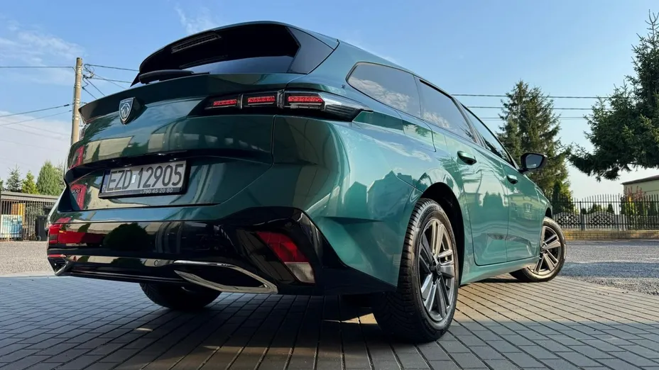 PEUGEOT 308 -