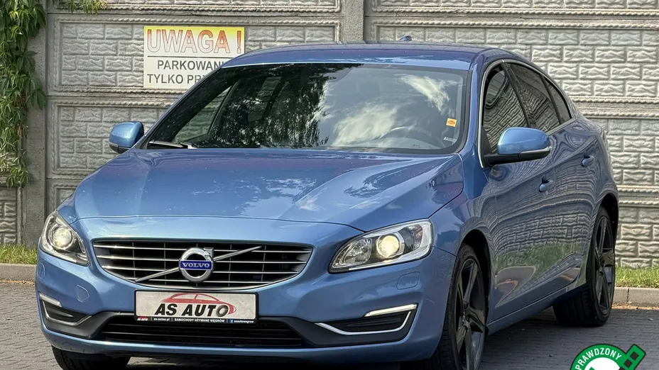 VOLVO S60 -