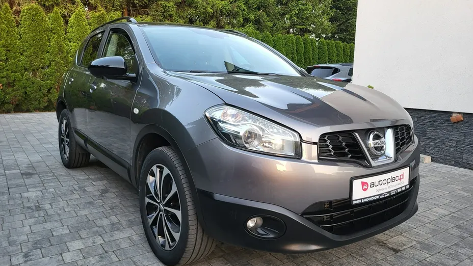 NISSAN Qashqai -