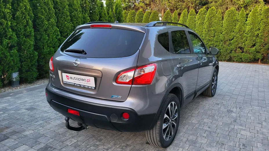 NISSAN Qashqai -