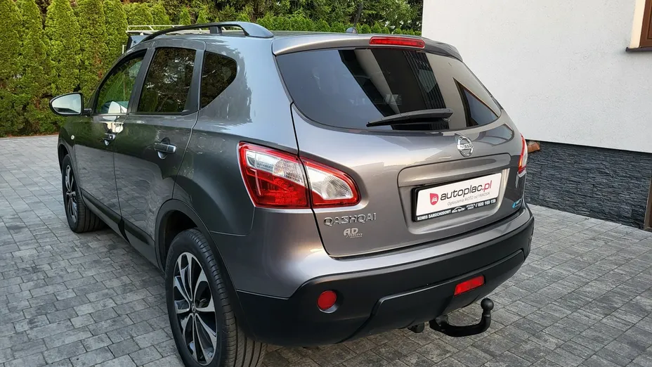 NISSAN Qashqai -