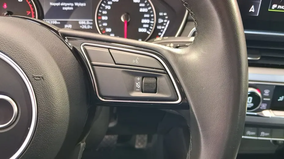 AUDI A4 -