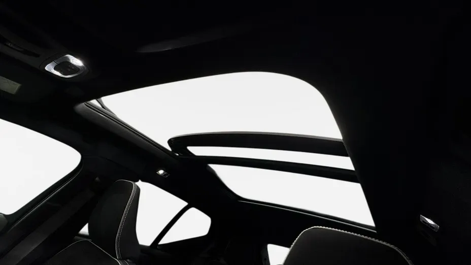 VOLVO XC40 -
