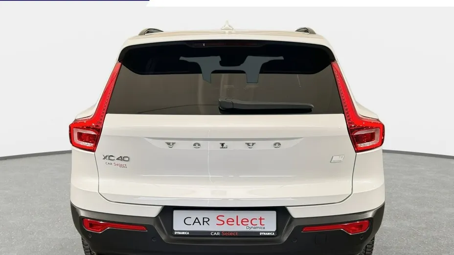 VOLVO XC40 -