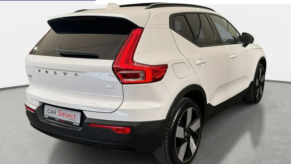 VOLVO XC40 -
