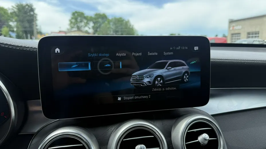 MERCEDES-BENZ GLC -