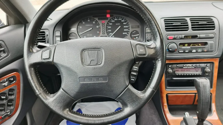 HONDA Legend -