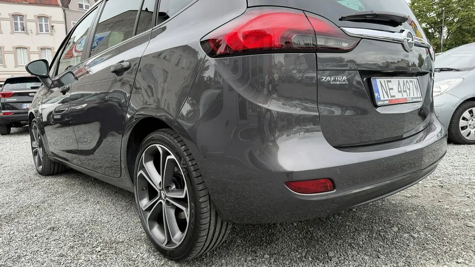 OPEL Zafira -