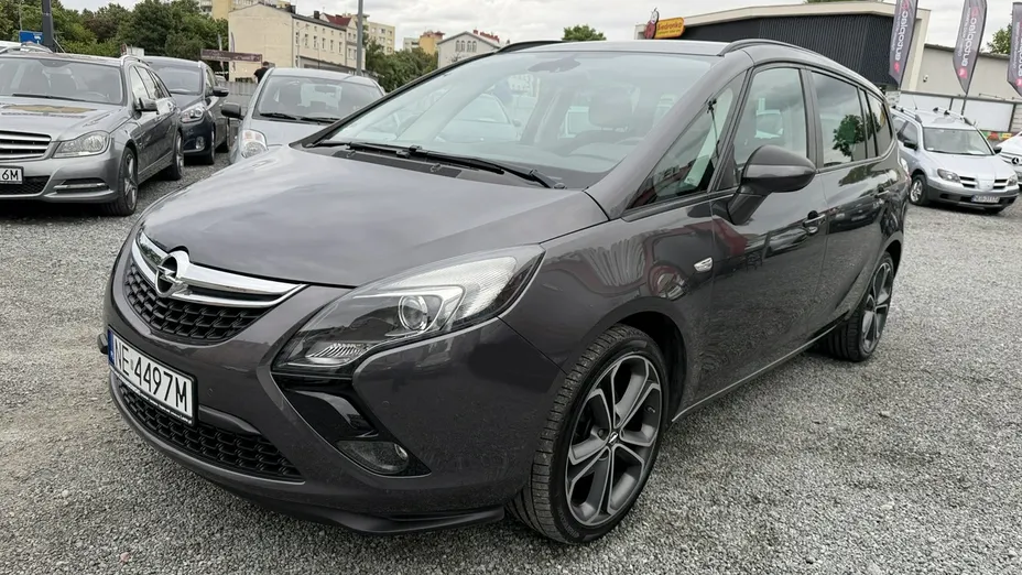 OPEL Zafira -