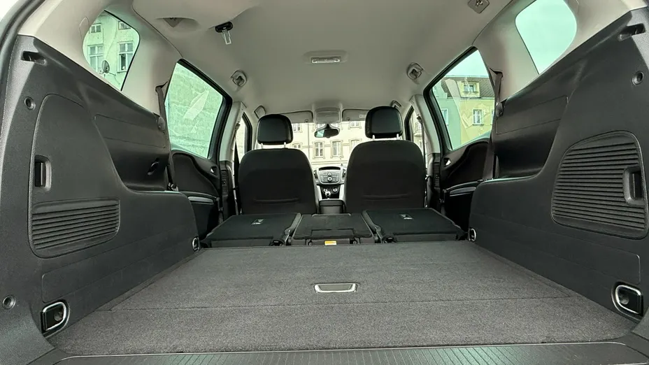 OPEL Zafira -