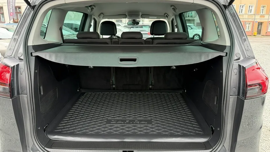 OPEL Zafira -