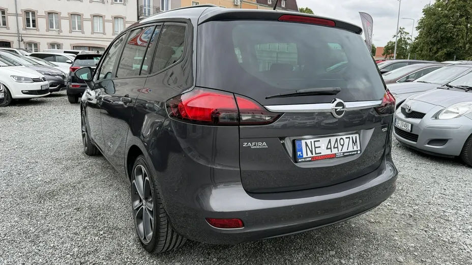 OPEL Zafira -