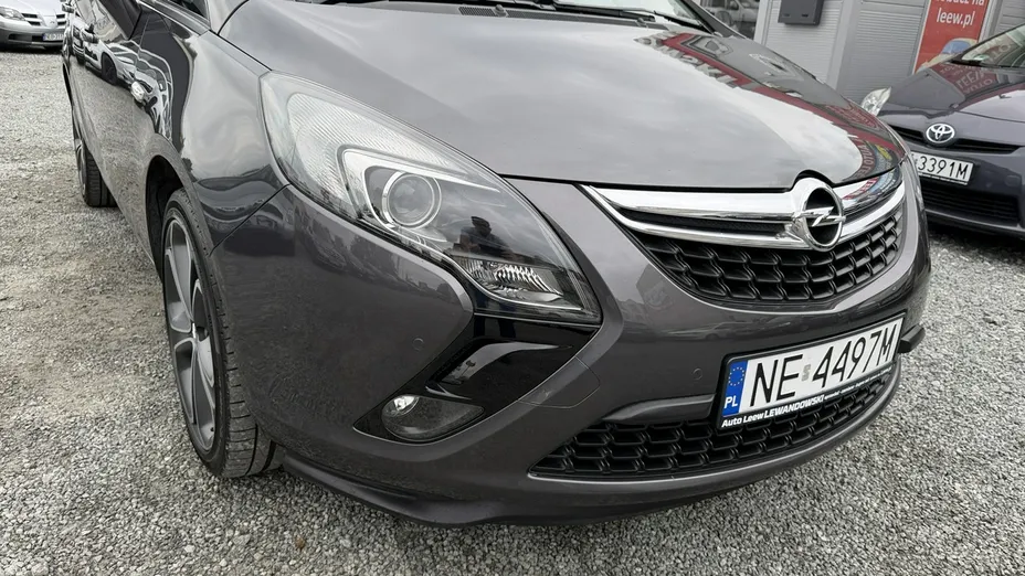 OPEL Zafira -