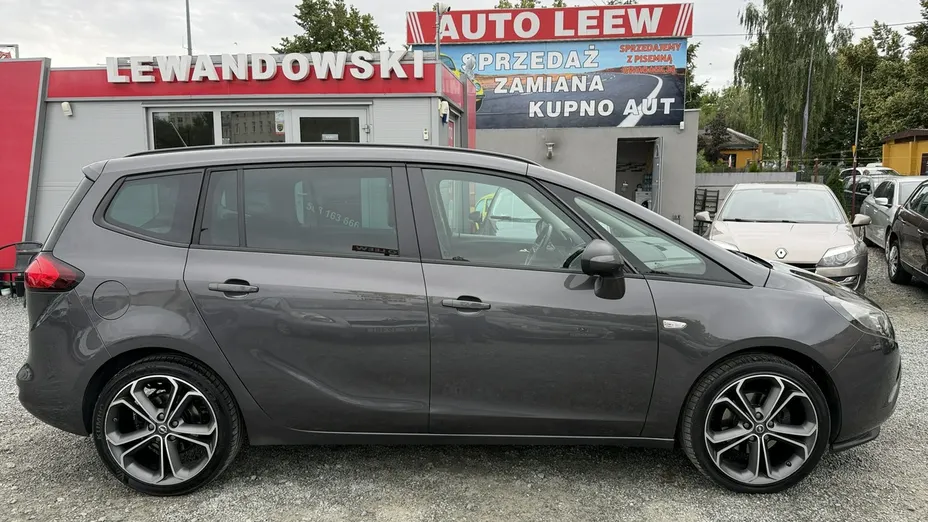 OPEL Zafira -