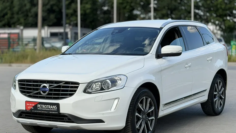 VOLVO XC60 -