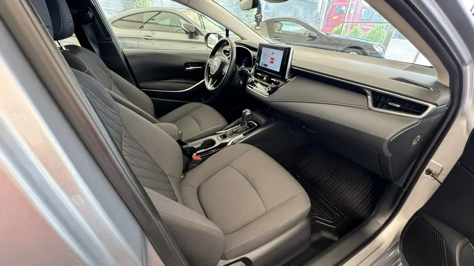 TOYOTA Corolla -