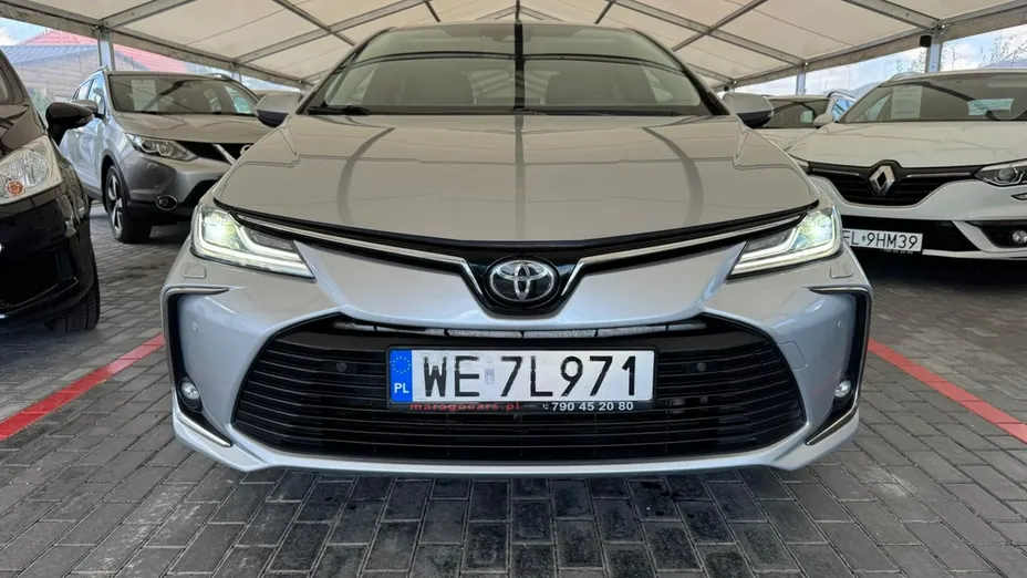 TOYOTA Corolla -