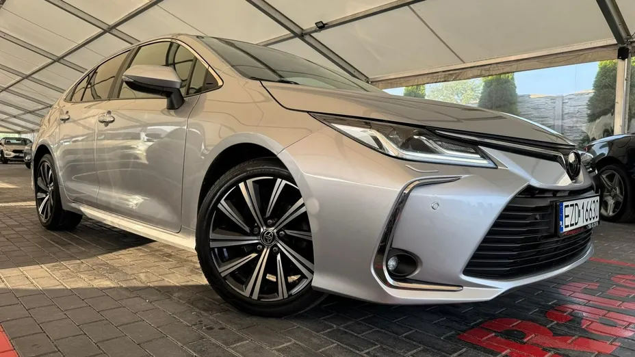 TOYOTA Corolla -