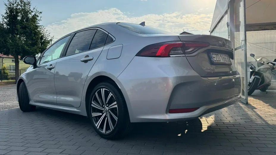 TOYOTA Corolla -