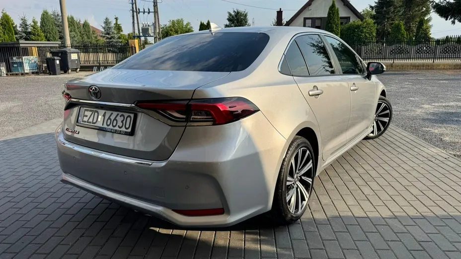 TOYOTA Corolla -