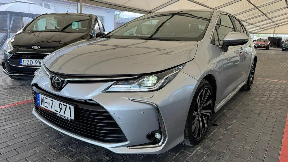 TOYOTA Corolla -