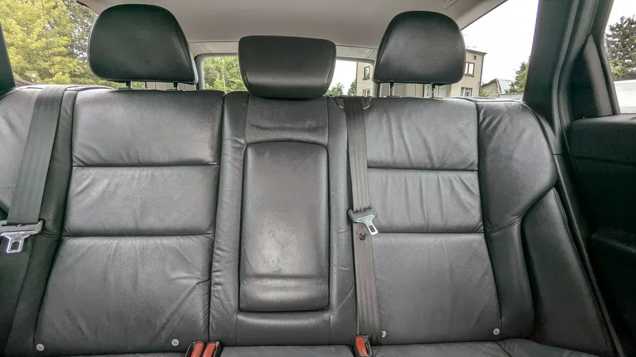 VOLVO V50 -