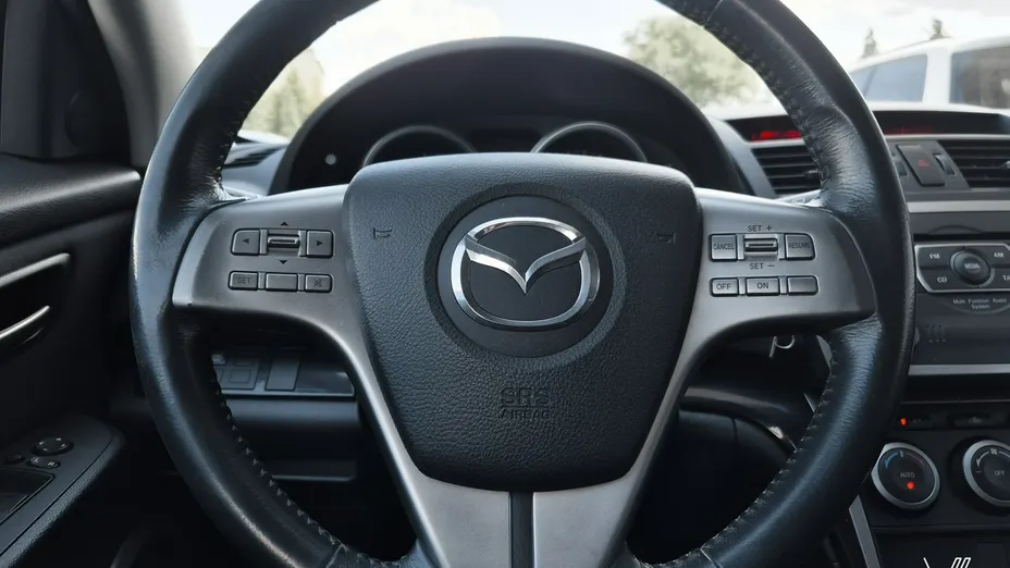 MAZDA 6 -