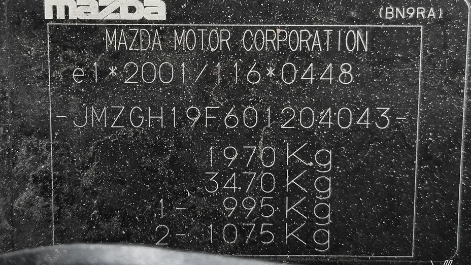 MAZDA 6 -