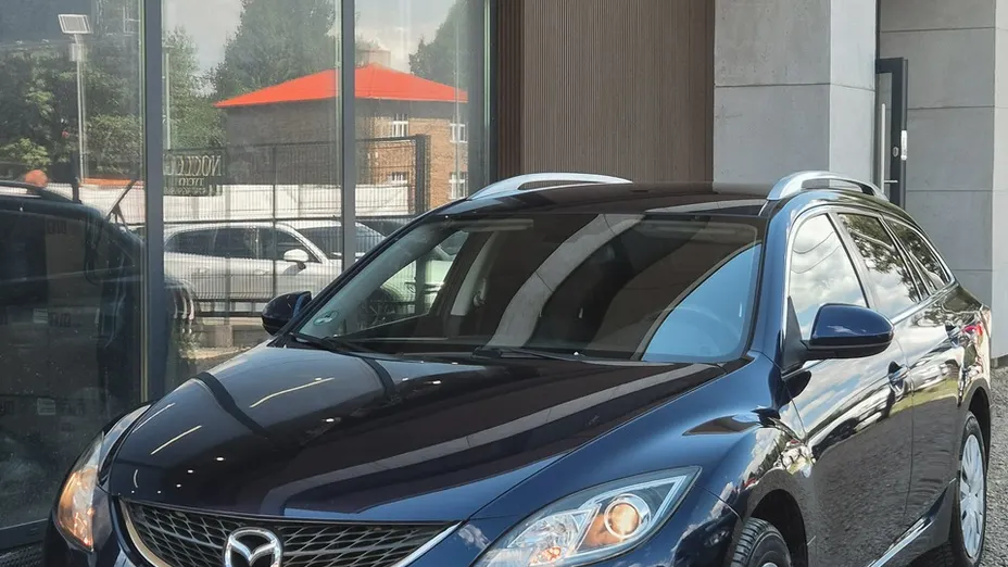 MAZDA 6 -