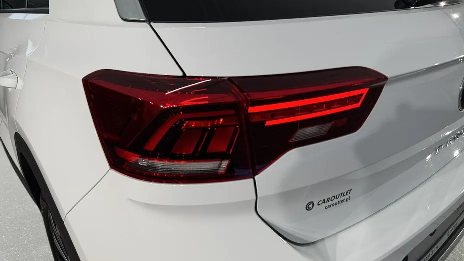 VOLKSWAGEN T-ROC -