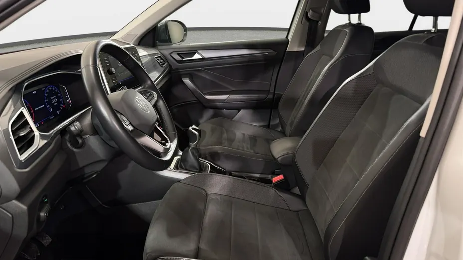 VOLKSWAGEN T-ROC -