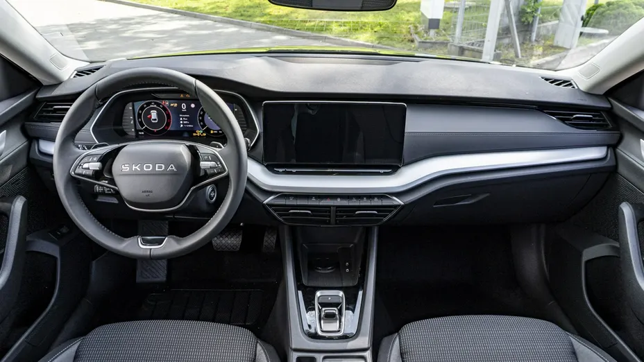 SKODA Octavia -