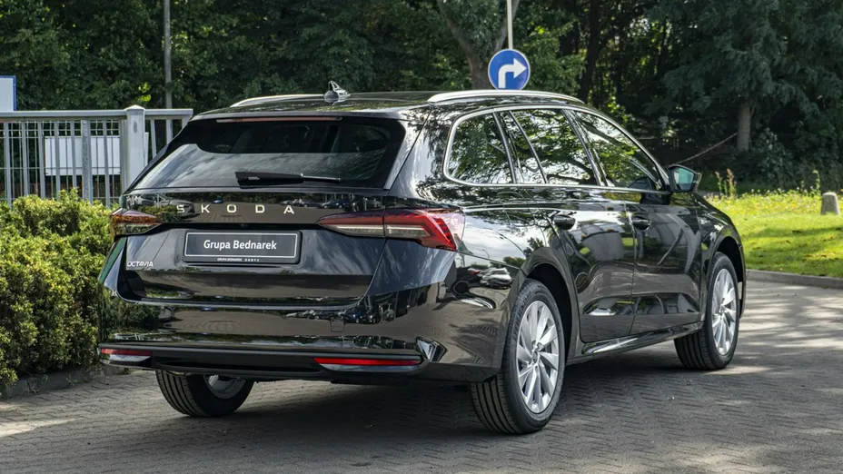 SKODA Octavia -