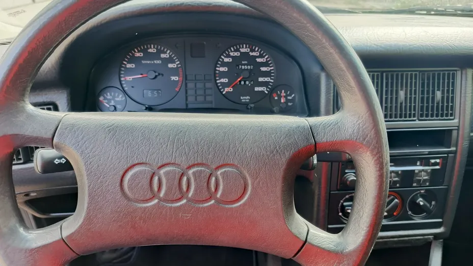 AUDI 80 -