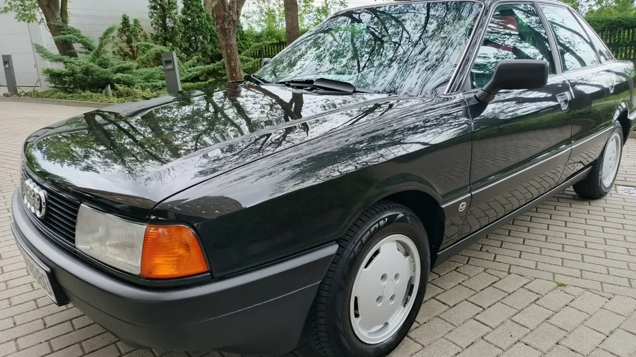 AUDI 80 -