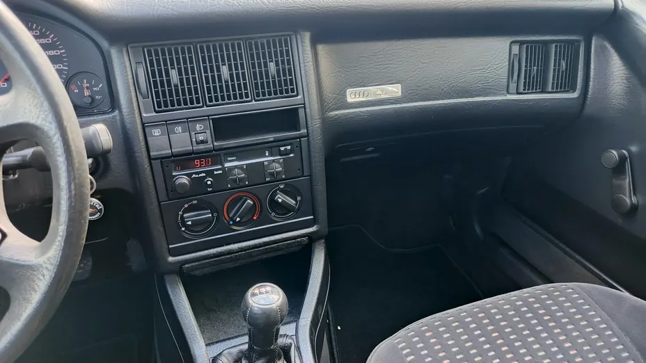 AUDI 80 -