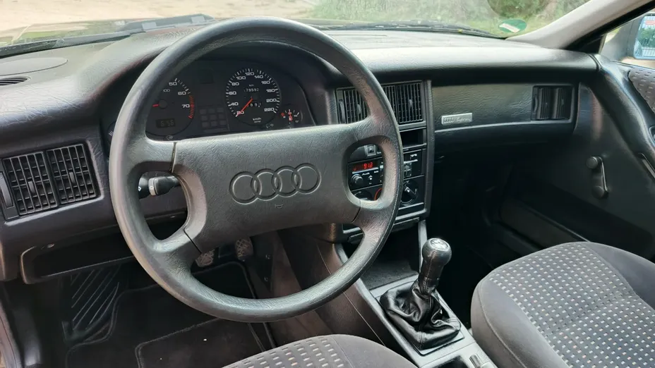 AUDI 80 -