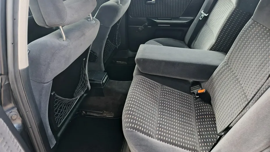 AUDI 80 -