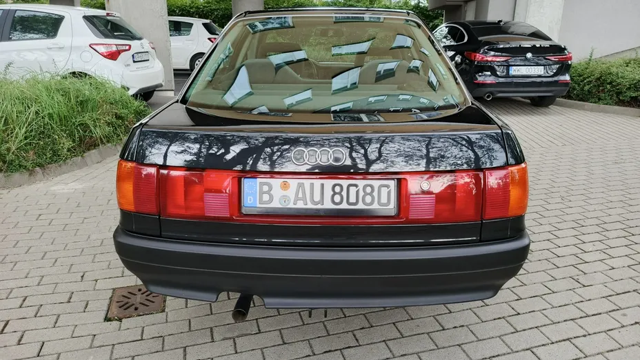 AUDI 80 -