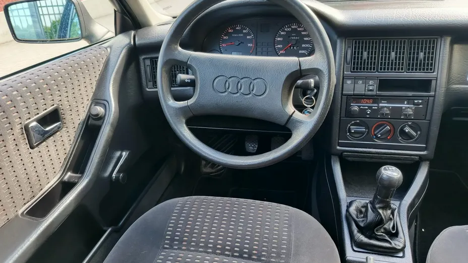 AUDI 80 -