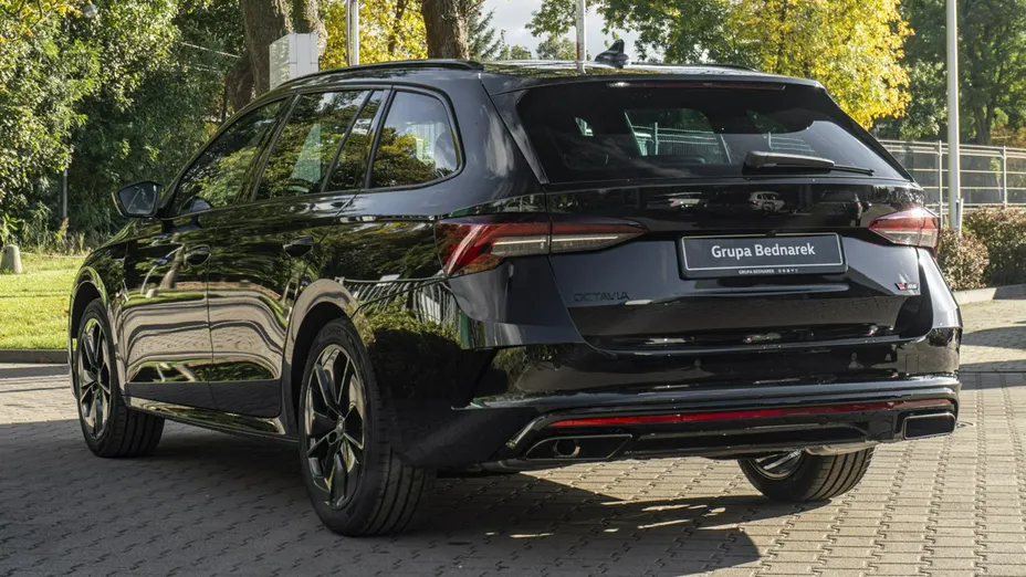 SKODA Octavia -