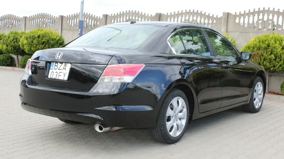 HONDA Accord -