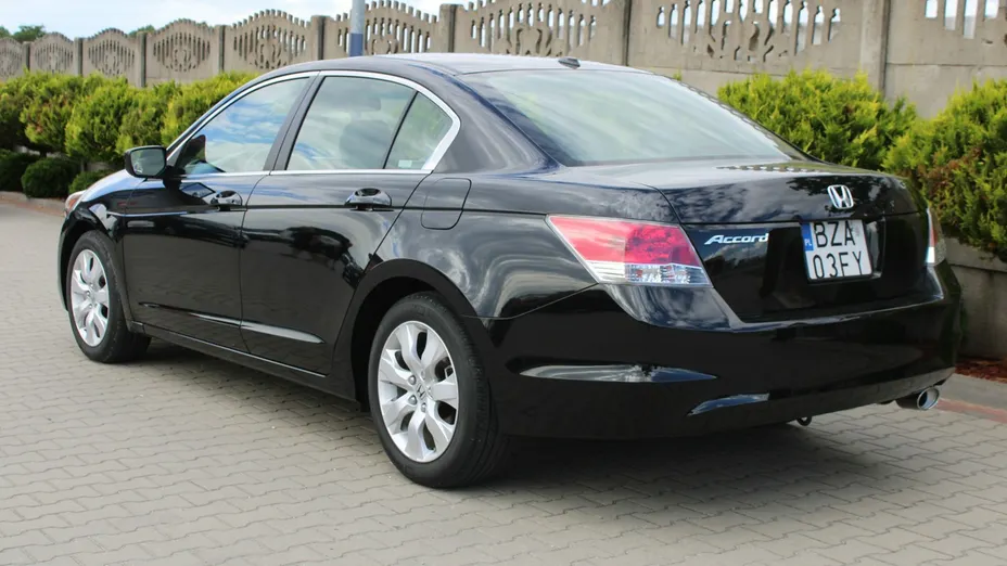 HONDA Accord -
