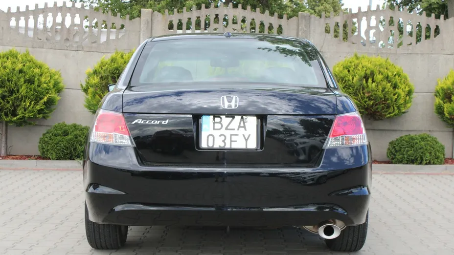 HONDA Accord -