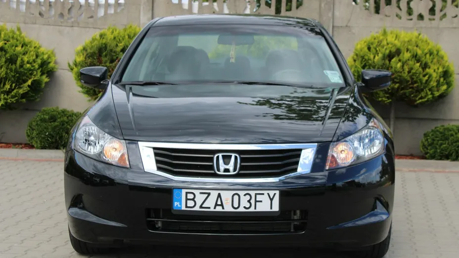 HONDA Accord -