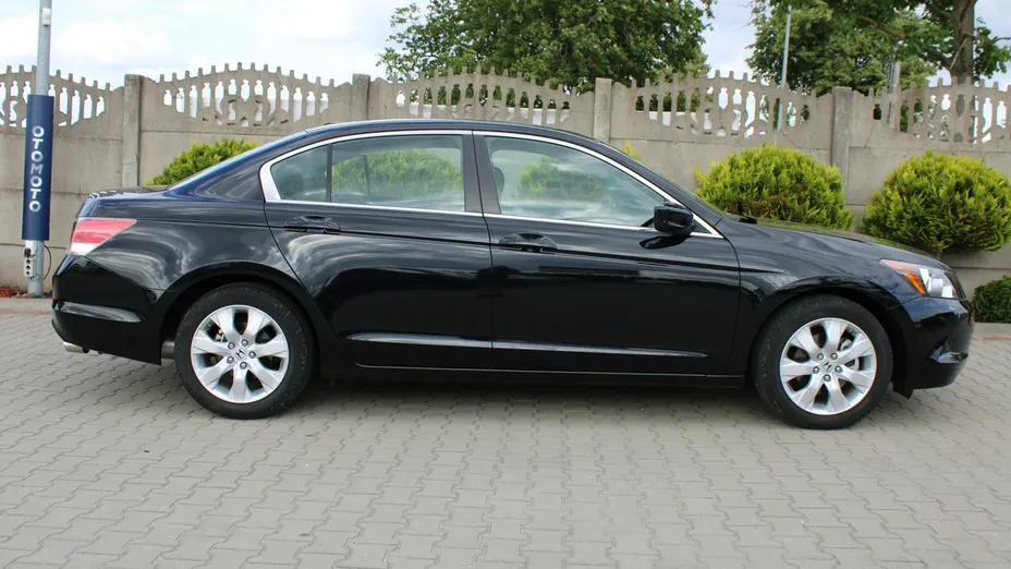 HONDA Accord -